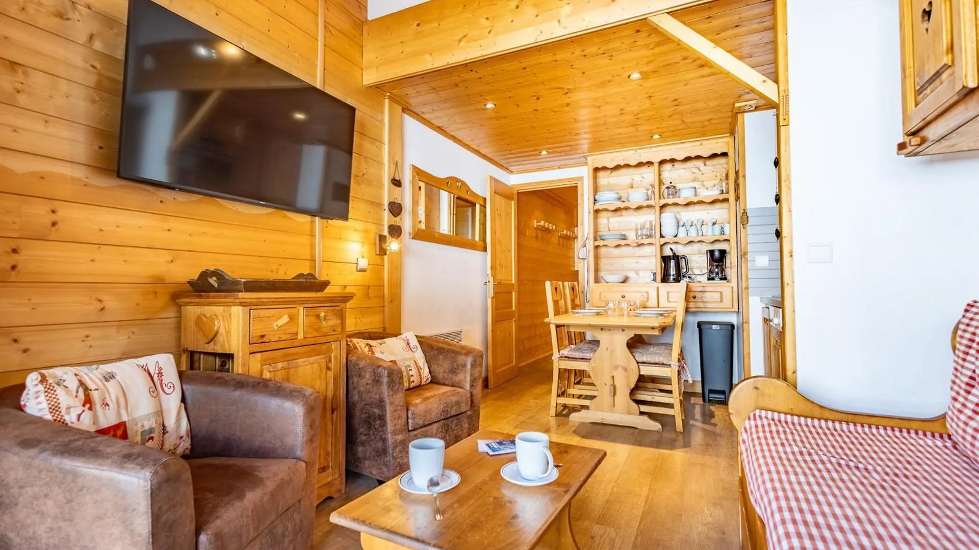 Apartment Duplex For 4 People - Ski-In - Ski-Out Meribel