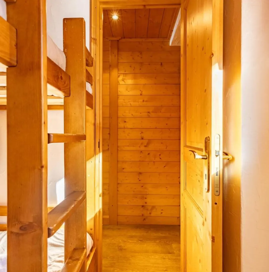 Duplex For 4 People - Ski-In - Ski-Out Meribel